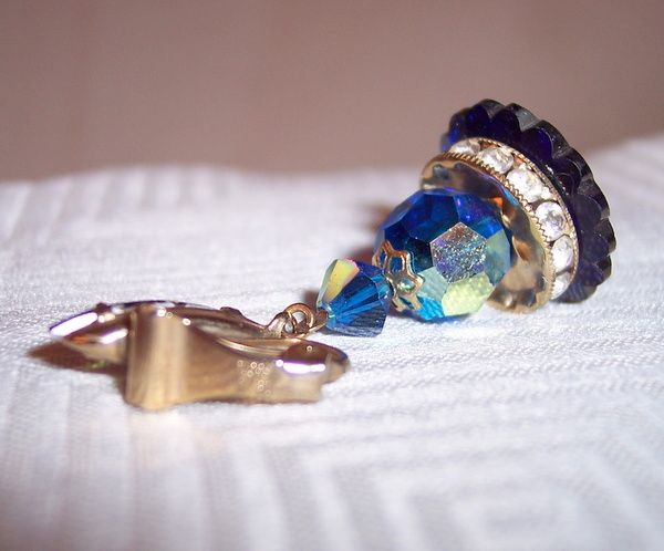 Vintage Peacock blue Lewis Segal earrings bicones and roundels Vintage Peacock blue Lewis Segal earrings bicones and roundels