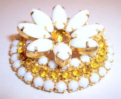 Large deep flower brooch vintage costume jewelry very unusual form Large deep flower brooch vintage costume jewelry very unusual form