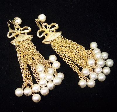 Vintage Coro jewelry runway shoulder duster chandelier 4 inch earrings Vintage Coro jewelry runway shoulder duster chandelier 4 inch earrings