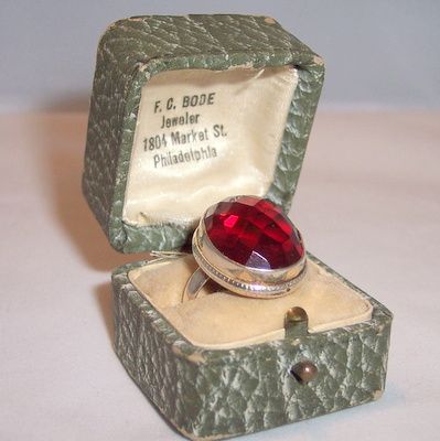 Vintage sterling faceted red glass ring major bling modern glamour Vintage sterling faceted red glass ring major bling modern glamour