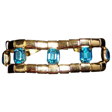 Vintage Pegasus symbol Coro major bling faux blue topaz jewelry bracelet Vintage Pegasus symbol Coro major bling faux blue topaz jewelry bracelet