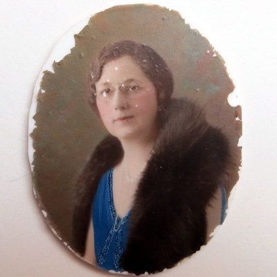 Vintage hand painted miniature portrait of lady on glass in travel case Vintage hand painted miniature portrait of lady on glass in travel case