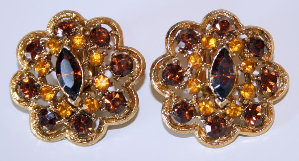 Vintage Golden Amber Earrings 1940s Vintage Golden Amber Earrings 1940s