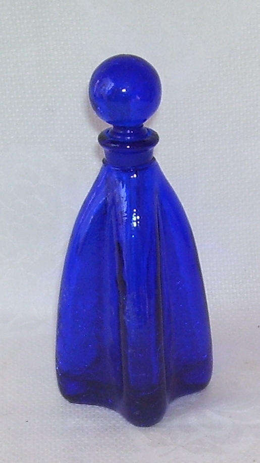 Deep Cobalt Blue Glass Perfume Bottle Stopper with Ground Dabber Deep Cobalt Blue Glass Perfume Bottle Stopper with Ground Dabber