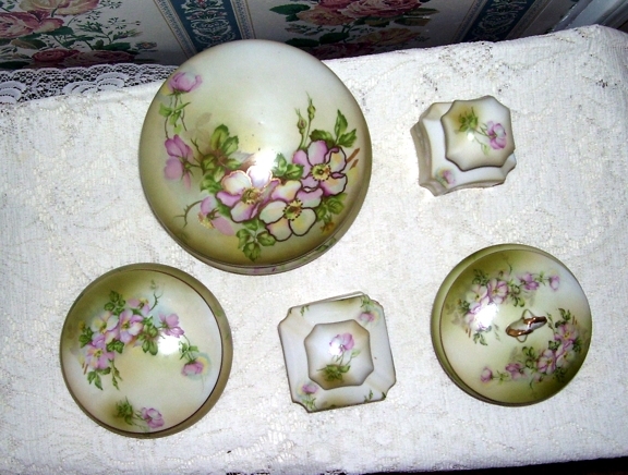 5 Piece Hand Painted Porcelain Nippon Vanity Set, Scent Jar , Covered Jar, Covered Hair Receiver, Powder Jar, Jewelry Trinket Jar 5 Piece Hand Painted Porcelain Nippon Vanity Set, Scent Jar , Covered Jar, Covered Hair Receiver, Powder Jar, Jewelry Trinket Jar