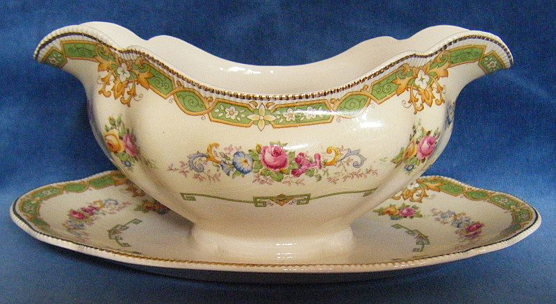 Vintage Johnson Brothers Pottery Sauceboat 1930s Vintage Johnson Brothers Pottery Sauceboat 1930s