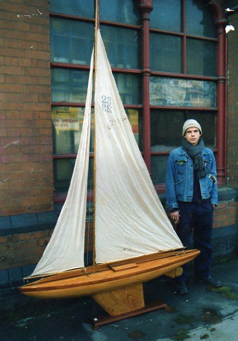 Handsome 19th century Pond Yacht Sailer from Scotland Handsome 19th century Pond Yacht Sailer from Scotland