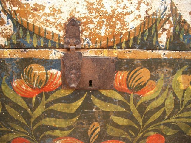 Traditional painted Marriage Coffer-Box from Normandy Traditional painted Marriage Coffer-Box from Normandy