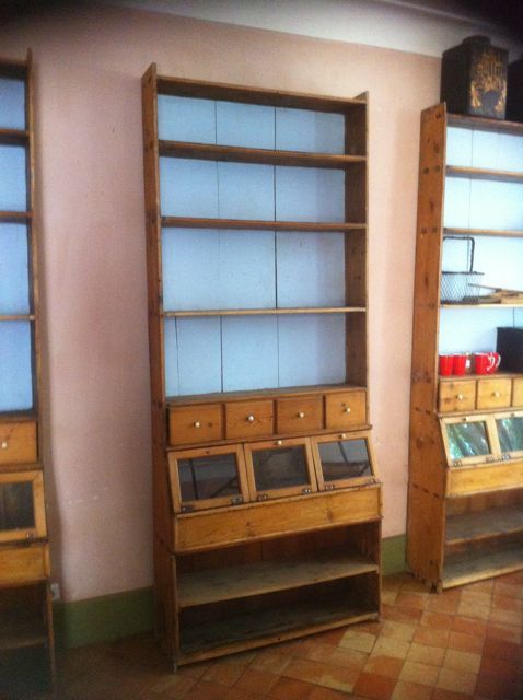 A Wonderful old Grocery store Backfitting from Eastern Spain A Wonderful old Grocery store Backfitting from Eastern Spain