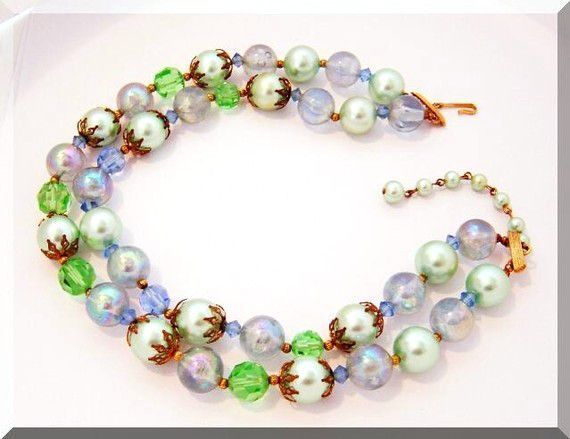 Vintage signed LISNER double strand Necklace Vintage signed LISNER double strand Necklace