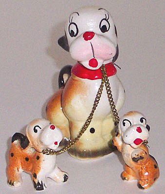 Vintage Dog Figurines Spaniel with Pups on Leash Fifties Japan Vintage Dog Figurines Spaniel with Pups on Leash Fifties Japan