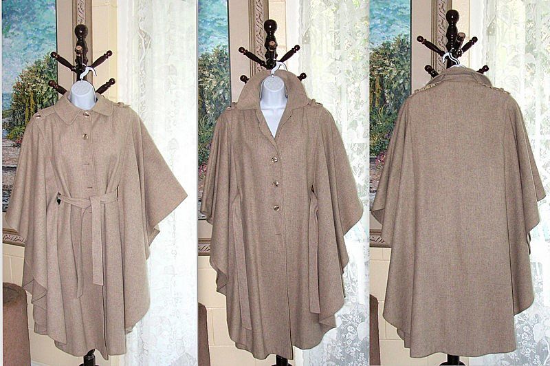 Vintage Cape Coat Wool Taupe Lined Military Cloak Epaulettes Pockets Belt Vintage Cape Coat Wool Taupe Lined Military Cloak Epaulettes Pockets Belt