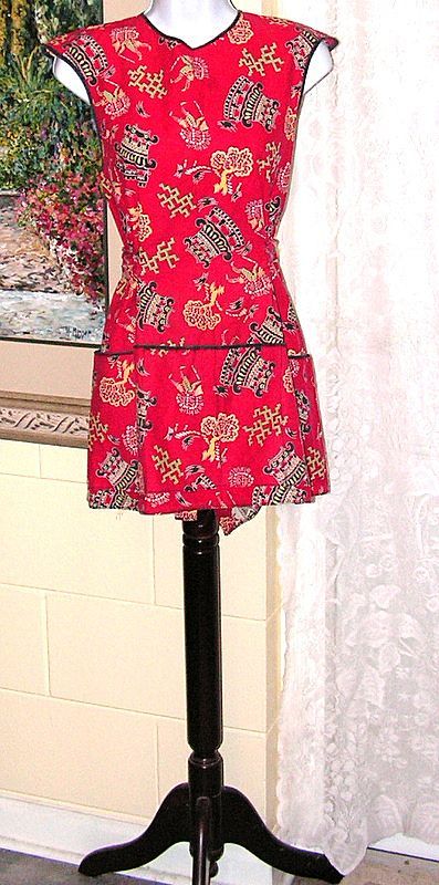 Vintage Apron Tunic Mid Century Red Cotton Oriental Pattern Deep Pockets Vintage Apron Tunic Mid Century Red Cotton Oriental Pattern Deep Pockets