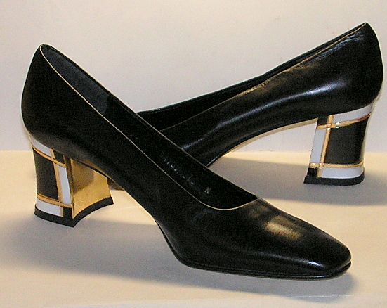 Vintage Leather Shoes Black Pumps Proxy Gold White Heels Vintage Leather Shoes Black Pumps Proxy Gold White Heels