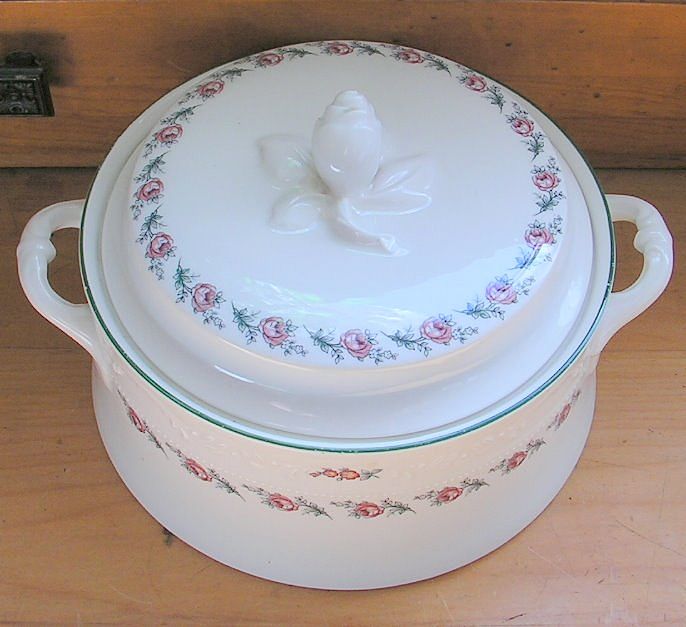 Vintage China Casserole Deep Tureen Dish Shabby Chic White Pink Roses Vintage China Casserole Deep Tureen Dish Shabby Chic White Pink Roses