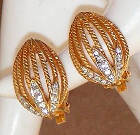 Vintage Earrings Rhinestones Gold Tone Roped Open Metal Clip on Backs Vintage Earrings Rhinestones Gold Tone Roped Open Metal Clip on Backs