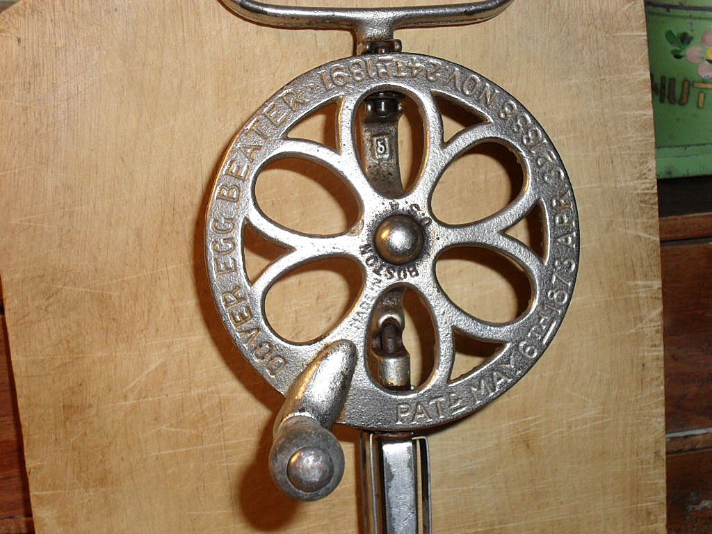 Nickel-Plated Cast Iron Dover D-Handle Egg Beater Nickel-Plated Cast Iron Dover D-Handle Egg Beater
