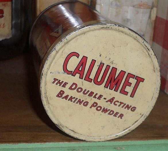 c 1920 Calumet Baking Powder Tin - 1 lb c 1920 Calumet Baking Powder Tin - 1 lb