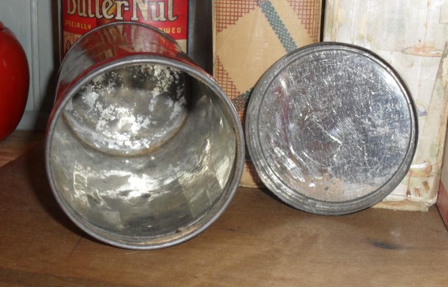 c 1920 Calumet Baking Powder Tin - 1 lb c 1920 Calumet Baking Powder Tin - 1 lb
