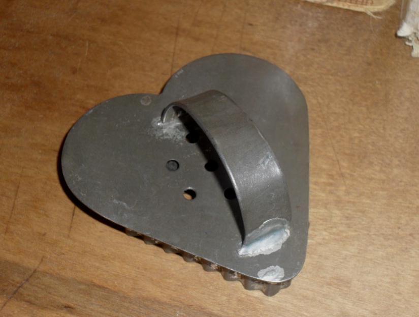 Fancy Tin Heart Cookie / Cake Cutter - c 1890s Fancy Tin Heart Cookie / Cake Cutter - c 1890s