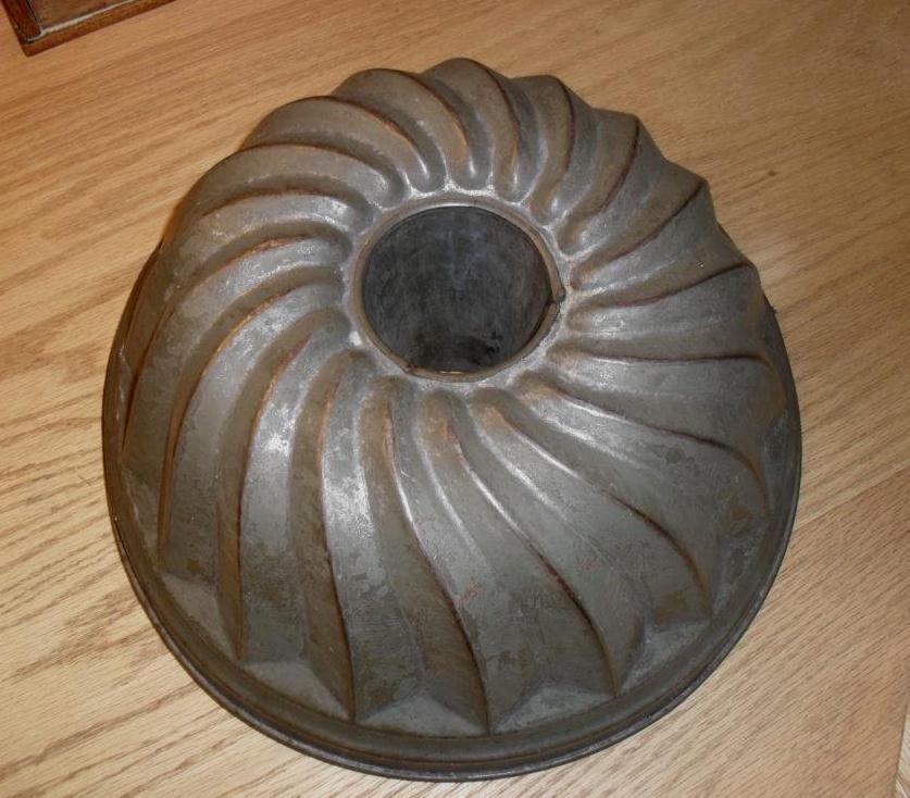 c 1880 Tin Swirled Cake Mold c 1880 Tin Swirled Cake Mold