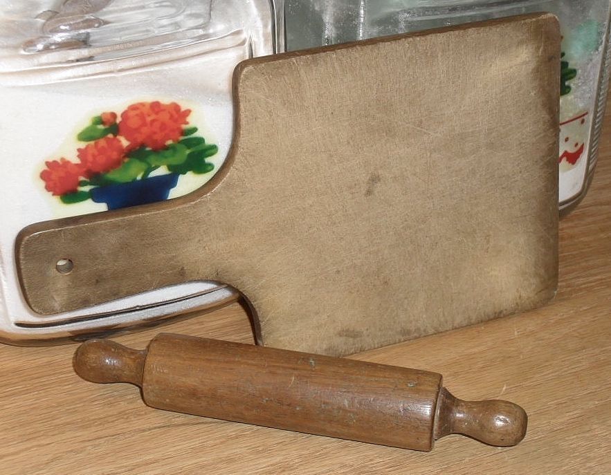Child Size Dough Board & Rolling Pin - c.1920 Child Size Dough Board & Rolling Pin - c.1920