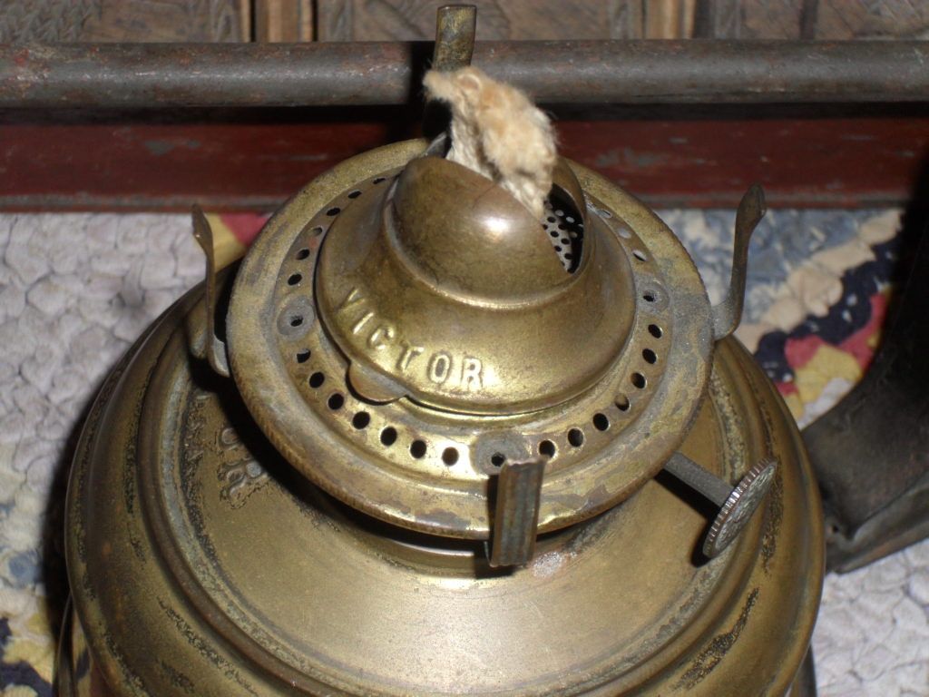 Victor Brass Oil Lamp & Wall Bracket Victor Brass Oil Lamp & Wall Bracket
