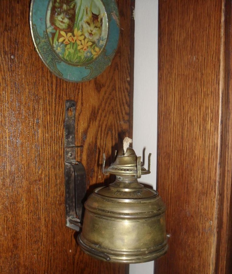 Victor Brass Oil Lamp & Wall Bracket Victor Brass Oil Lamp & Wall Bracket