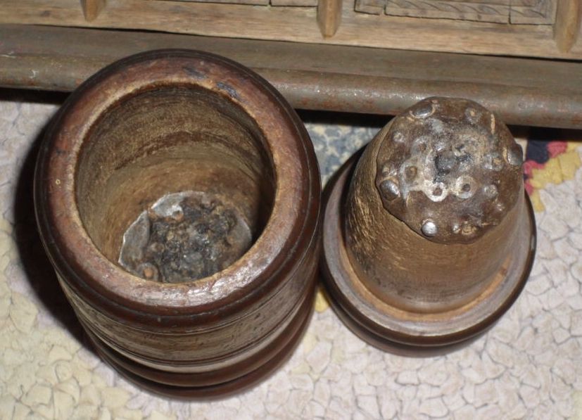 c. 1890 Wooden Spice Nutmeg Grinder / Grater c. 1890 Wooden Spice Nutmeg Grinder / Grater