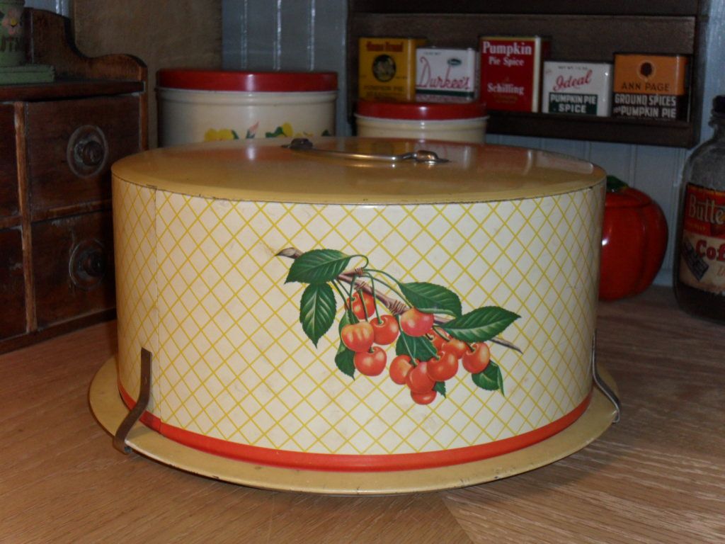 Decoware Cherries Cake Saver / Carrier - 1940s Decoware Cherries Cake Saver / Carrier - 1940s
