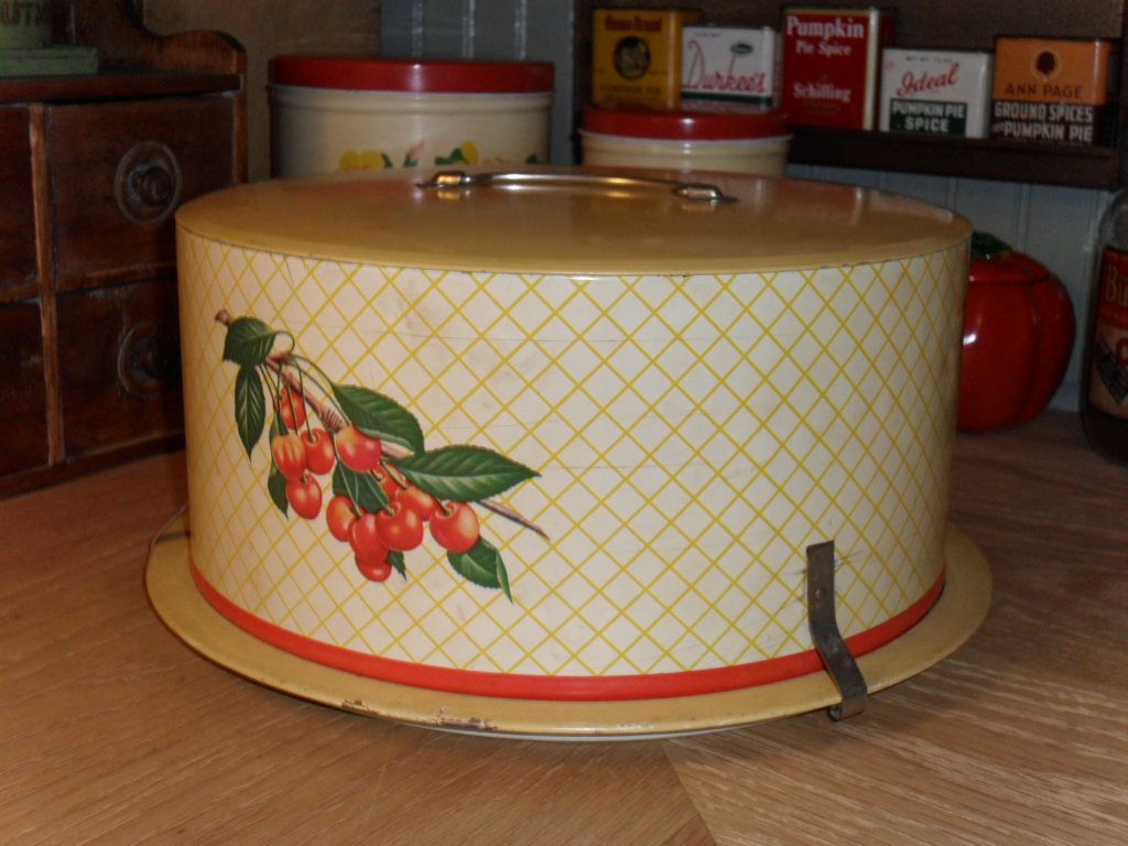 Decoware Cherries Cake Saver / Carrier - 1940s Decoware Cherries Cake Saver / Carrier - 1940s