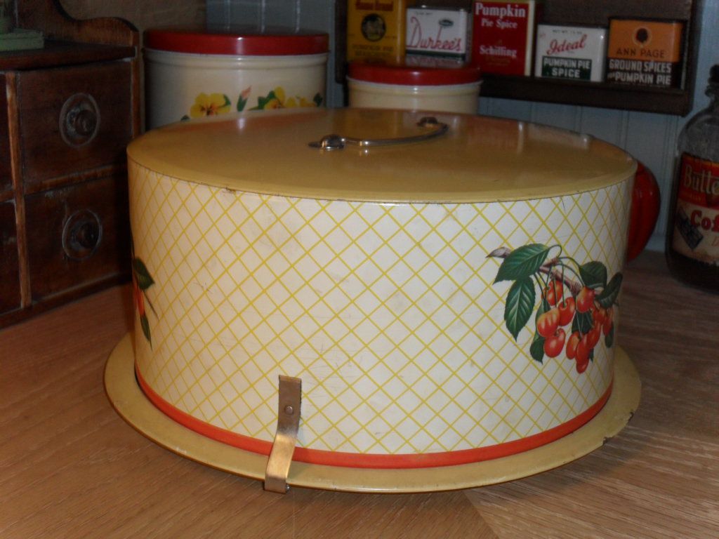 Decoware Cherries Cake Saver / Carrier - 1940s Decoware Cherries Cake Saver / Carrier - 1940s