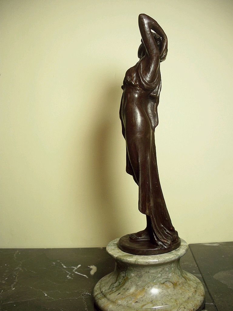 Bronze Goddess Nude Figurine On Marble Base Bronze Goddess Nude Figurine On Marble Base