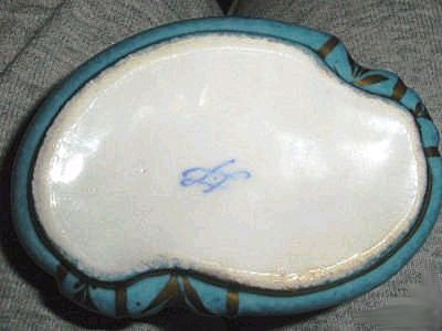 Large China Scallop Porcelain Dresser/ Vanity Box Marked Sèvres Large China Scallop Porcelain Dresser/ Vanity Box Marked Sèvres