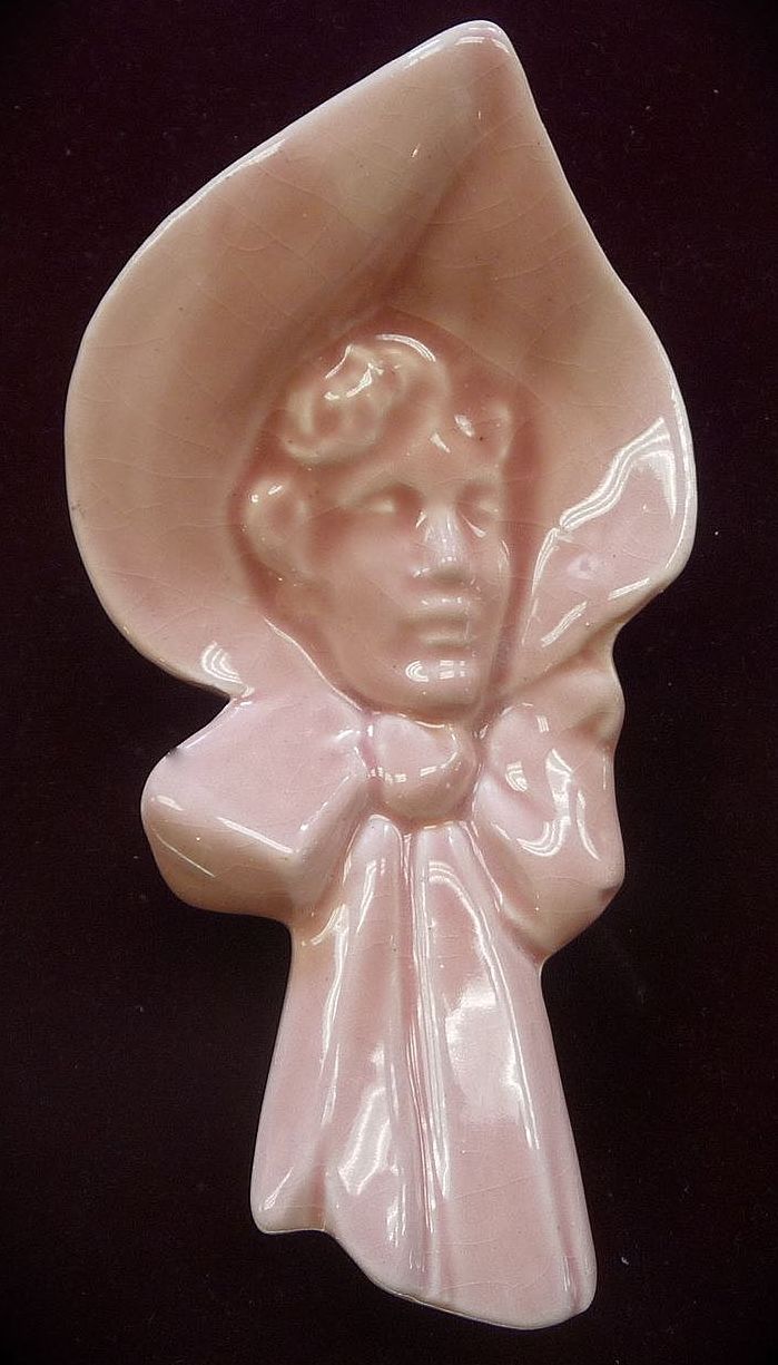 McCoy Woman in Bonnet Wall Pocket McCoy Woman in Bonnet Wall Pocket