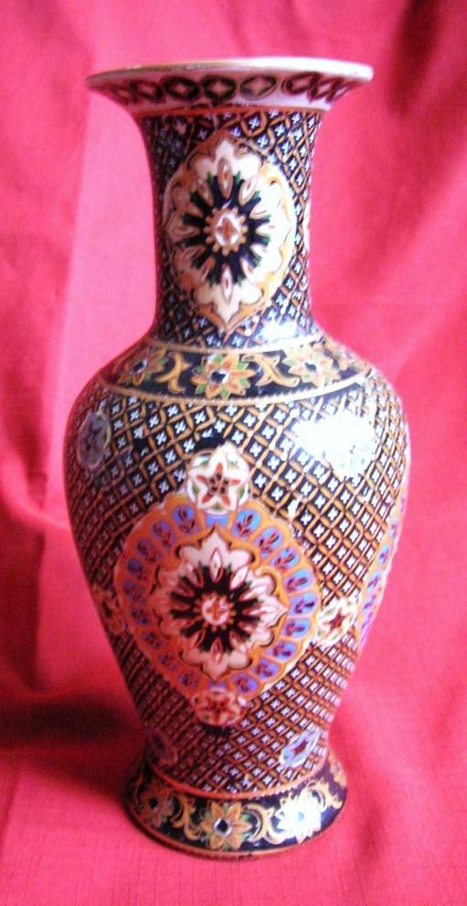 Early Porcelain Chinese Satsuma Vase Early Porcelain Chinese Satsuma Vase