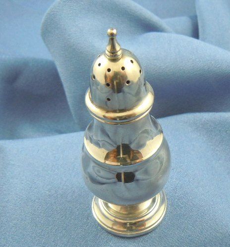 Chocolate cinnamon sterling silver shaker Chocolate cinnamon sterling silver shaker