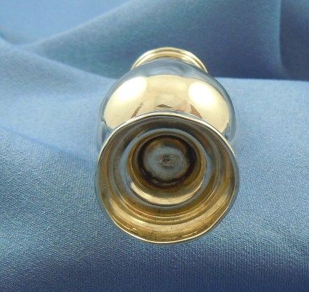 Chocolate cinnamon sterling silver shaker Chocolate cinnamon sterling silver shaker