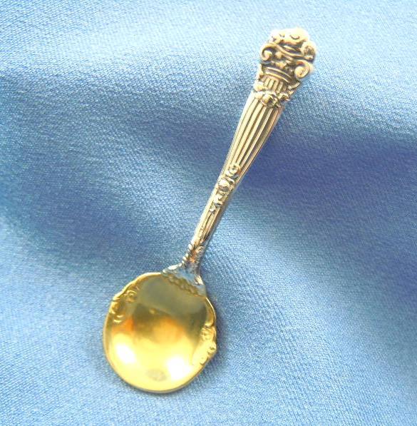 Salt spoon Georgian pattern by Towle sterling Salt spoon Georgian pattern by Towle sterling