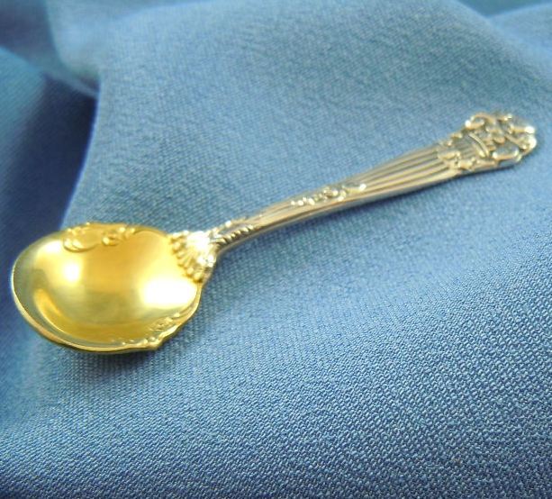 Salt spoon Georgian pattern by Towle sterling Salt spoon Georgian pattern by Towle sterling