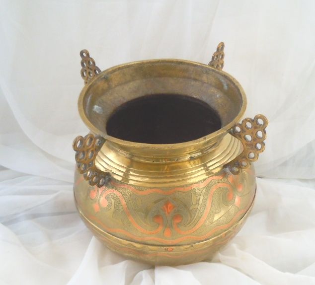 Vase Asian brass with inlay large Vase Asian brass with inlay large