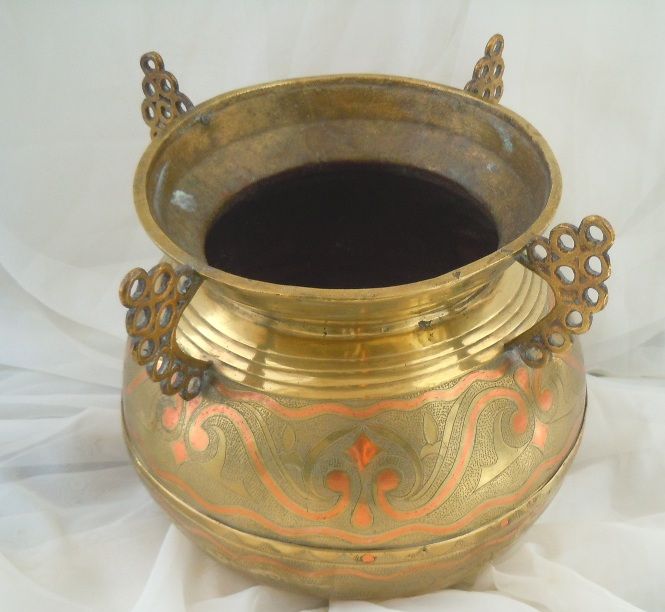 Vase Asian brass with inlay large Vase Asian brass with inlay large