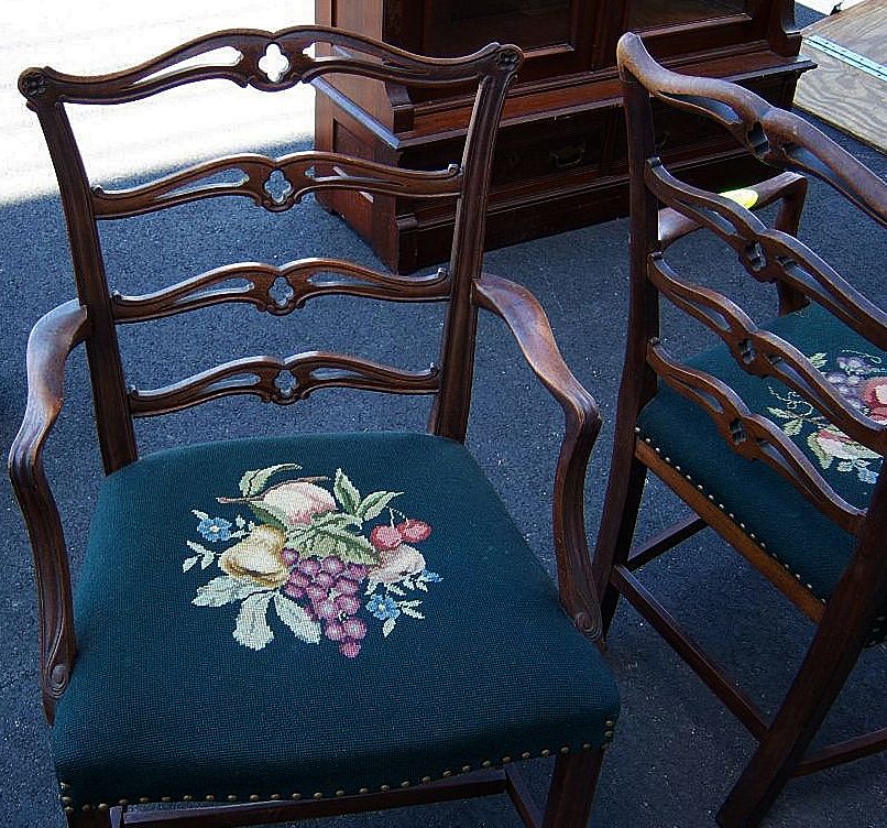 Chippendale Style Ribbon Back Mahogany Dining Chairs Set of 8 Chippendale Style Ribbon Back Mahogany Dining Chairs Set of 8