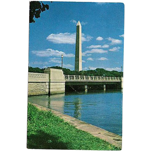Washington Monument Postcard ~ Full Color Photo Washington Monument Postcard ~ Full Color Photo