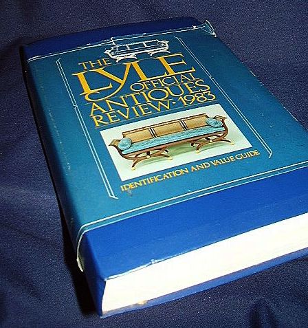 Lyle Official Antiques Review 1983, FREE Shipping in US Lyle Official Antiques Review 1983, FREE Shipping in US