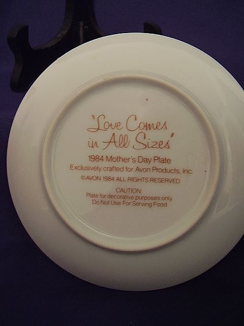 Two AVON Mother's Day Plates ~1981 &1984 ~ Sweet Children Two AVON Mother's Day Plates ~1981 &1984 ~ Sweet Children