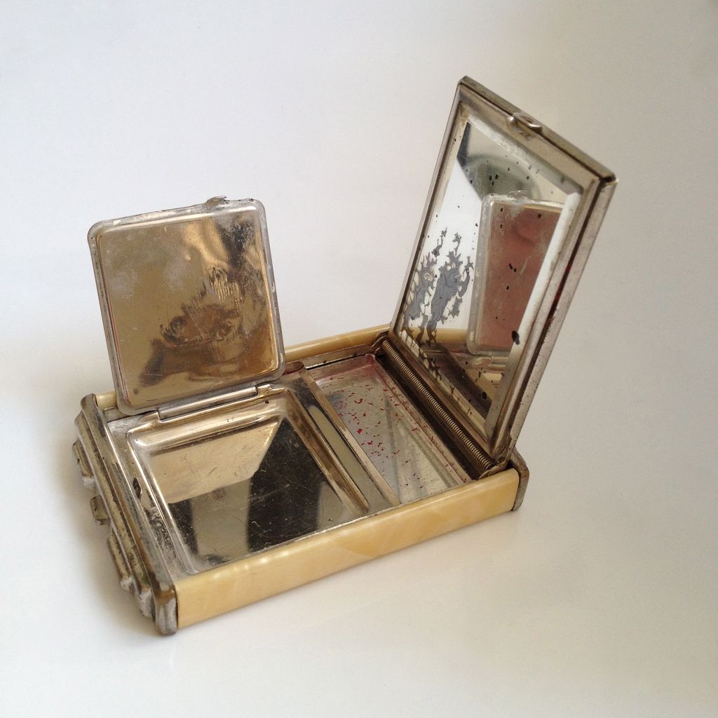 Art Deco Celluloid Marble French Woman Portrait Camera Compact by GIREY Art Deco Celluloid Marble French Woman Portrait Camera Compact by GIREY
