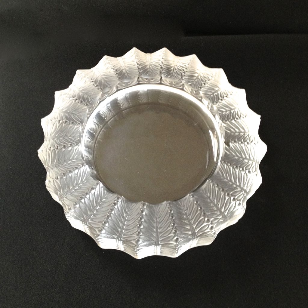 Lalique Crystal Ashtray Signed c 1960s Jamaique Collection Lalique Crystal Ashtray Signed c 1960s Jamaique Collection