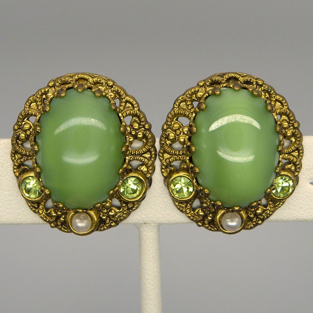 Western Germany Green Glass & Rhinestones Pin Brooch & Earrings Set Western Germany Green Glass & Rhinestones Pin Brooch & Earrings Set