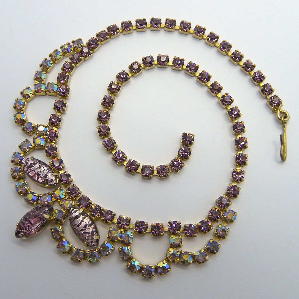 Sparkling Purple Rhinestone Choker & Bracelet Set Sparkling Purple Rhinestone Choker & Bracelet Set